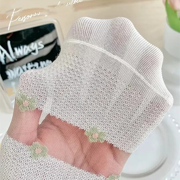 Polo by RL Easter Rabbit Playful Flirtatious Easter Message Socks - Picture 16 of 16